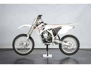 YAMAHA YZ 250 F - 2008