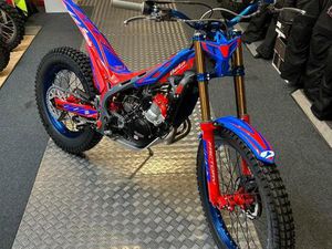 BETA EVO250 FACTORY 2T BLACKBIKEWEEKANGEBOT