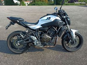 YAMAHA MT 07