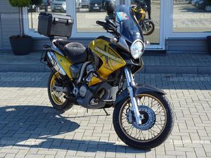 FRISS'SZERVÍZ-KARBANTARTOTT-AZONNAL ELVIHETŐ