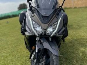 AK 550 KYMCO