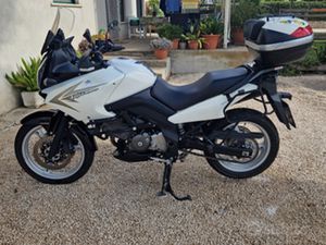 MOTO VSDROM 650 2011