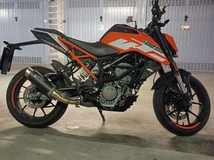 KTM 125 DUKE ARANCIONE