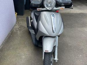 PIAGGIO BEVERLY 500
