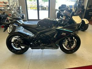 2024 SUZUKI GSX-R 600