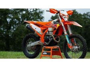 VENDO KTM 350 EXC-F CHAMPION EDITION (2025) NUOVA A CASALGRASSO (CODICE 9492373) - MOTO.IT