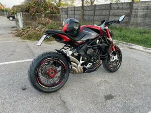 MV AGUSTA DRAGSTER 800 RR BRUTALE
