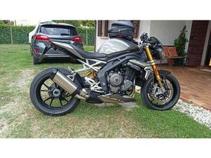 VENDO TRIUMPH SPEED TRIPLE 1200 RS (2021 - 24) USATA A MIRANO (CODICE 9800578) - MOTO.IT