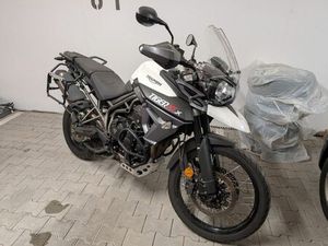 TRIUMPH TIGER XCX