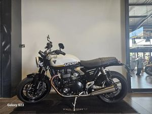 TRIUMPH SPEED TWIN 1200 2025