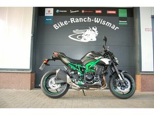 KAWASAKI Z900
