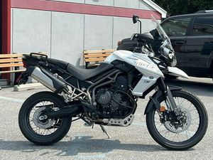 2018 TRIUMPH TIGER 800 XCX CRYSTAL WHITE