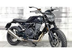 VENDO BRIXTON MOTORCYCLES CROSSFIRE 500 X (2021 - 25) USATA A CASALGRASSO (CODICE 9800757) - MOTO.IT