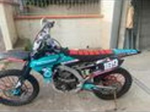 YAMAHA YZ 450