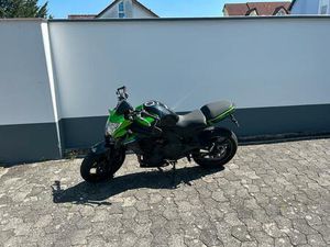 KAWASAKI ER-6N – GEPFLEGT, WENIG KM & MIT EXTRAS