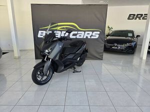 YAMAHA X-MAX 300 2023