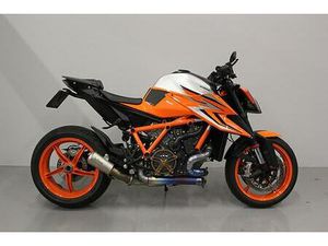 KTM 1290 SUPER DUKE R