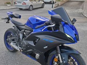 YAMAHA R7 AZUL 2023 55KW ALMARGEM DO BISPO, PÊRO PINHEIRO E MONTELAVAR