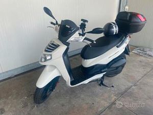 SCUTER SYM 200 HD EVO