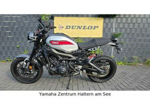 YAMAHA XSR900