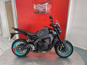 USED YAMAHA MT-09 FOR SALE IN SURREY