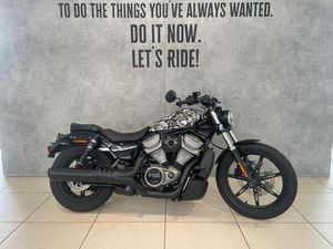 HARLEY-DAVIDSON NIGHTSTER 975