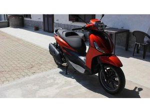 VENDO PIAGGIO BEVERLY 400 S ABS-ASR (2021 - 24) USATA A CIRIE' (CODICE 9801285) - MOTO.IT