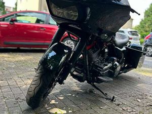 HARLEY-DAVIDSON ROAD GLIDE