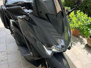 YAMAHA TMAX 560 TECH GRIGIO