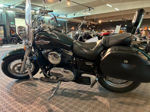 KAWASAKI VULCAN 1500 CLASSIC • 2002