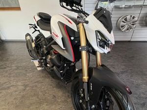 QJ MOTOR SRK 125 S ABS MY 2025 SAISONABVERKAUF