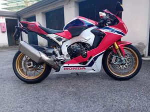 HONDA CBR 1000 FIREBLASE SP1