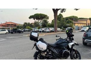 VENDO BMW R 1300 GS TRIPLE BLACK (2023 - 25) USATA A ROMA (CODICE 9801993) - MOTO.IT