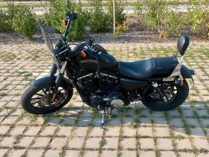 HARLEY DAVIDSON SPORTSTER IRON 883 XL