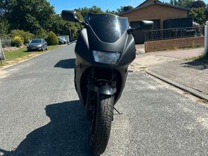 SUZUKI RF600 R + ERSATZMOTOR!