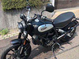 DUCATI SCRAMBLER ICON DARK