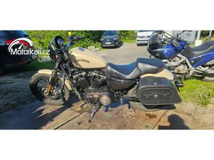 HARLEY DAVIDSON SPORTSTER XL 883N IRON
