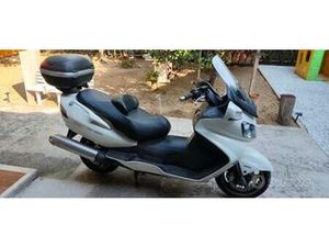 SUZUKI BURGMAN EXECUTIVE 650 - 2010