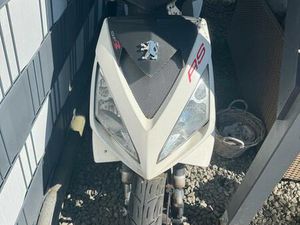 PEUGEOT SPEEDFIGHT 3 – DEFEKTER ROLLER NUR FÜR BASTLER