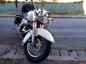 HARLEY DAVIDSON ROAD KING 'BIEN LIRE L'ANNONCE'