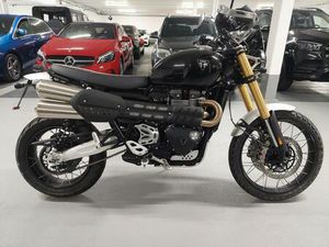 TRIUMPH SCRAMBLER 1200 XE BLACK*ORG. 300KM*
