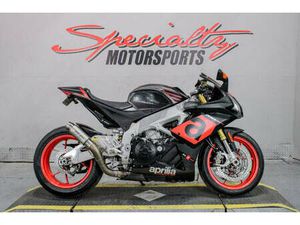 2016 APRILIA RSV4