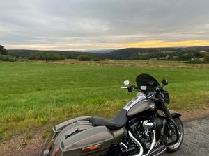 HARLEY-DAVIDSON ROAD KING CLASSIC FLHRC