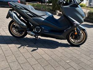 YAMAHA T-MAX TECH MAX