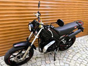 YAMAHA XG 250 TRICKER