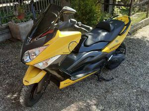 YAMAHA TMAX 500 GIALLO