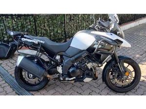 VENDO SUZUKI V-STROM 1000 (2017 - 20) USATA A STRAMBINO (CODICE 9803944) - MOTO.IT