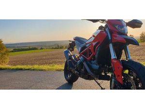 DUCATI HYPERMOTARD 939