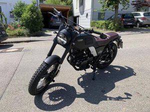 BRIXTON FELSBERG 250 / GLANVILLE 250