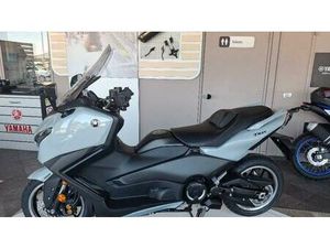 VENDO YAMAHA T-MAX 560 TECH MAX (2025) NUOVA A VILLANOVA MONDOVI' (CODICE 9804389) - MOTO.IT